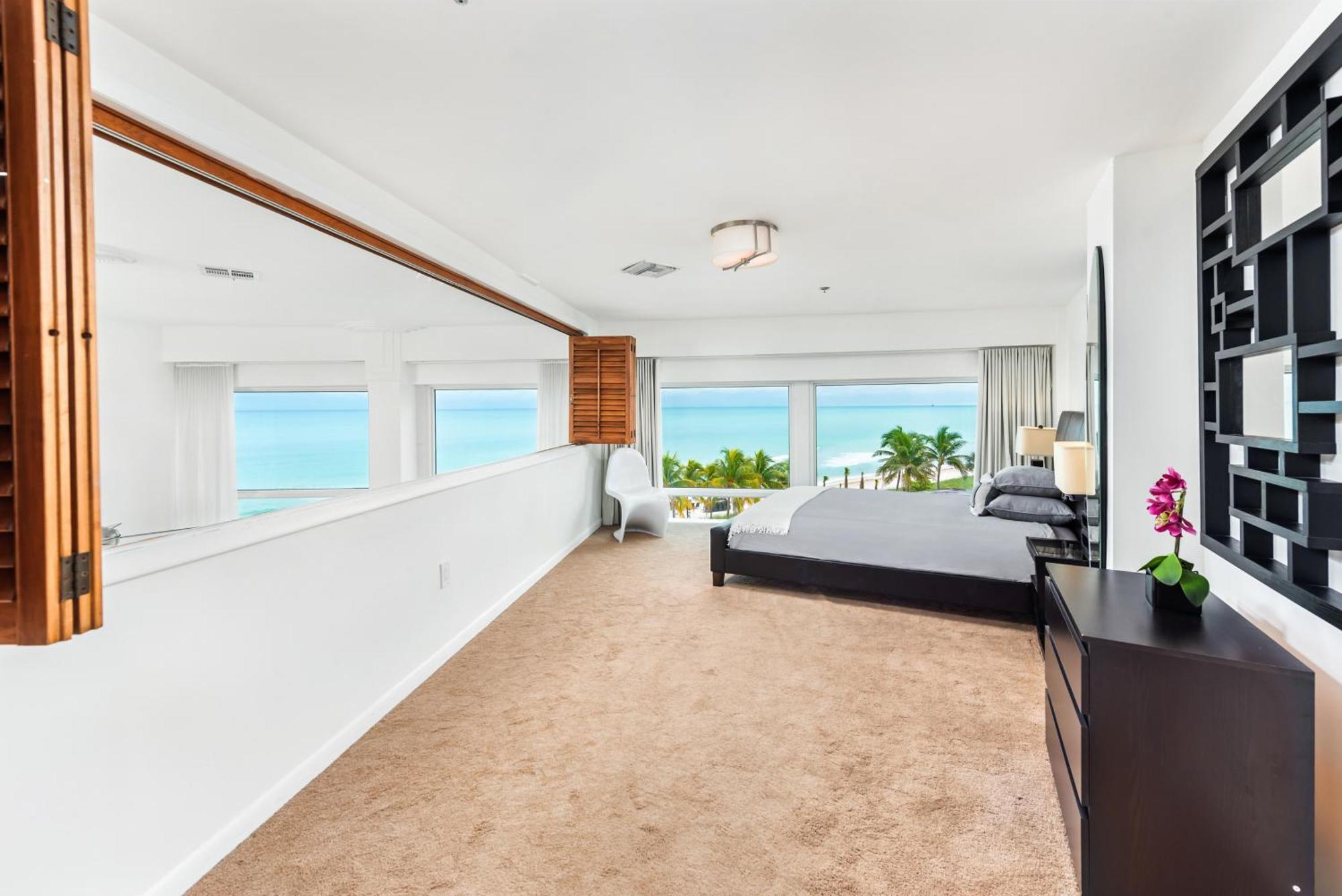Oceanfront Loft At Castle Beach Club -M15 Aparthotel - Miami Beach — Photos 1